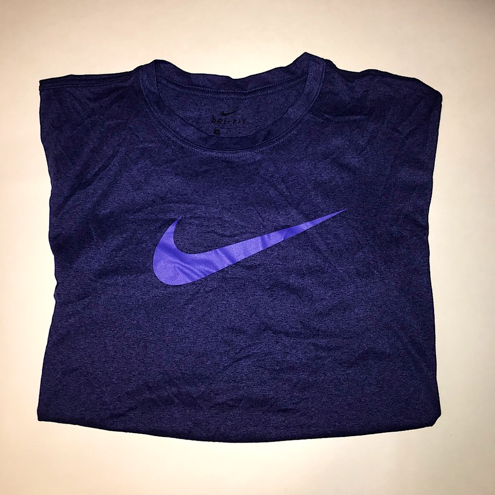 Men’s M Nike Dri-Fit Tee